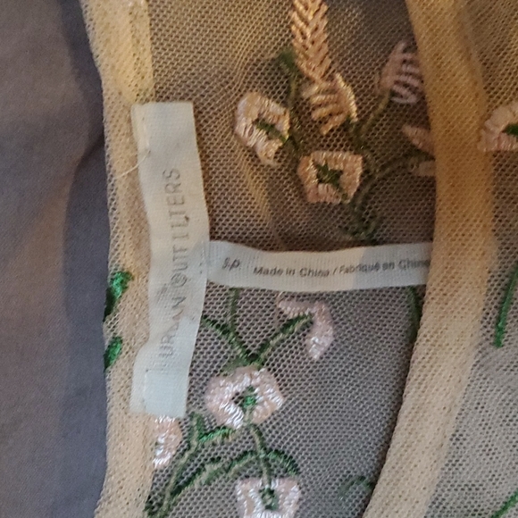 Urban Outfitters Romantic Embroidered Floral Mesh Crop Top - Picture 2 of 2
